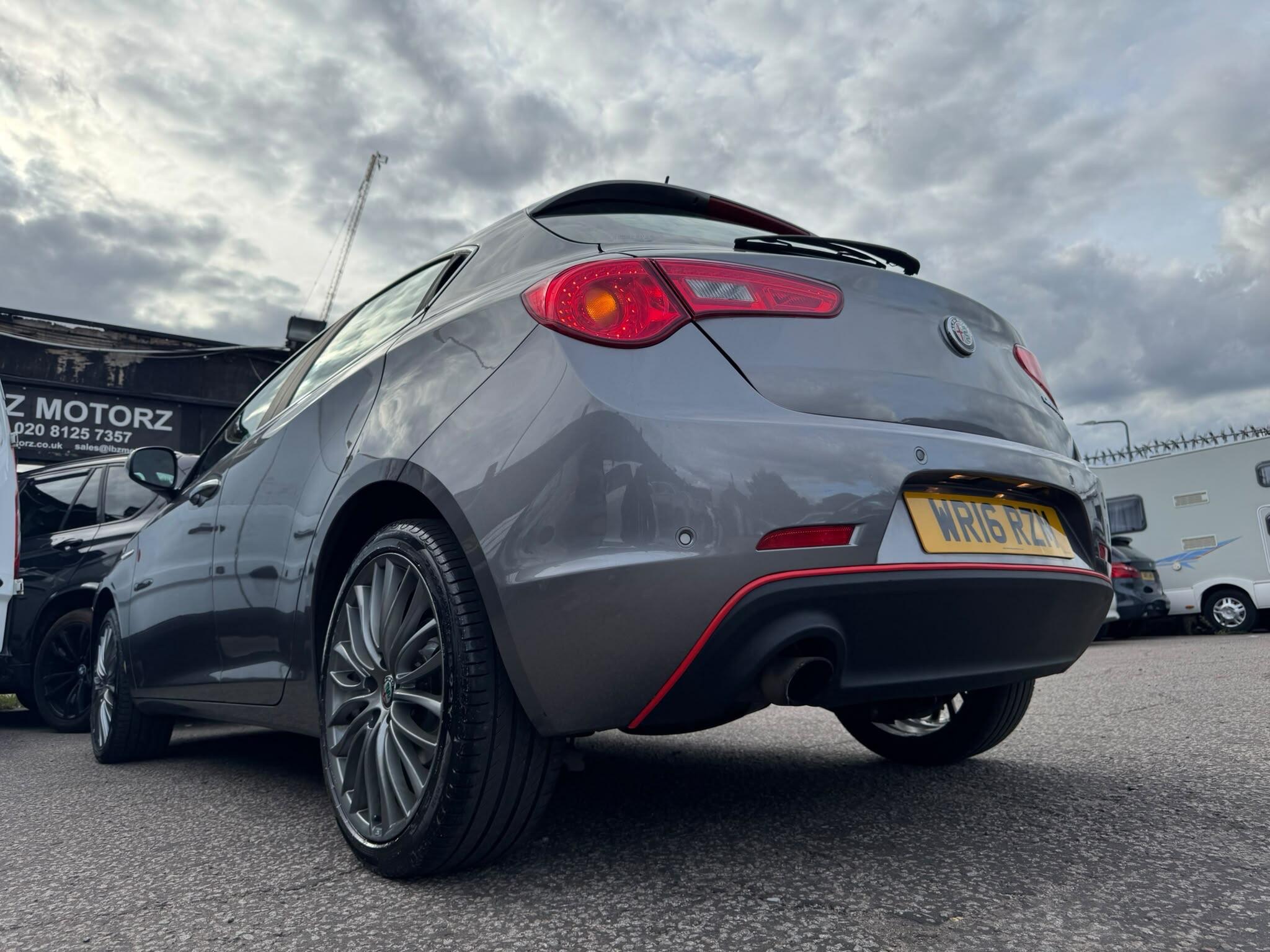 Alfa Romeo Giulietta view 23