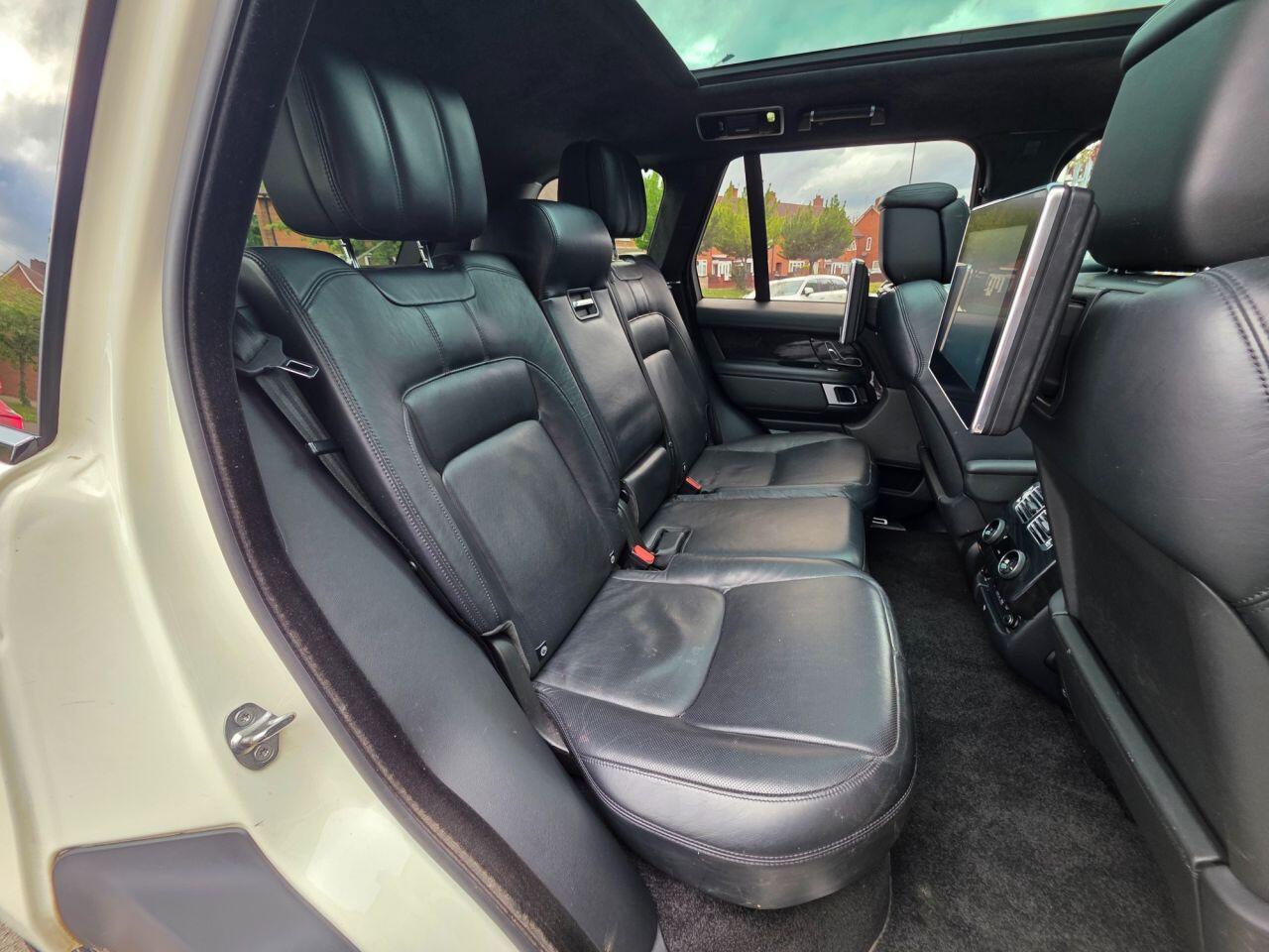 Land Rover Range Rover view 16