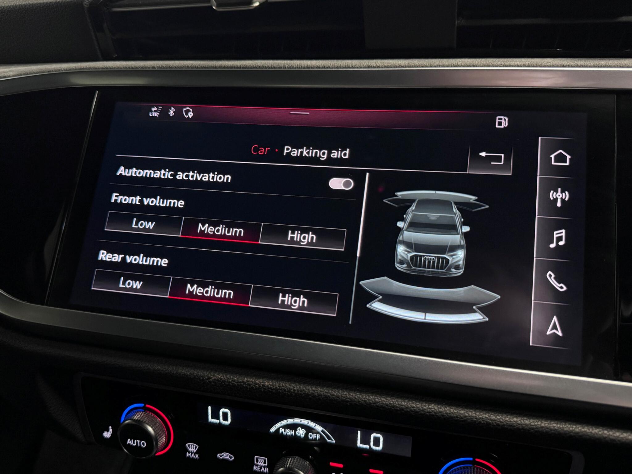 Audi Q3 view 46