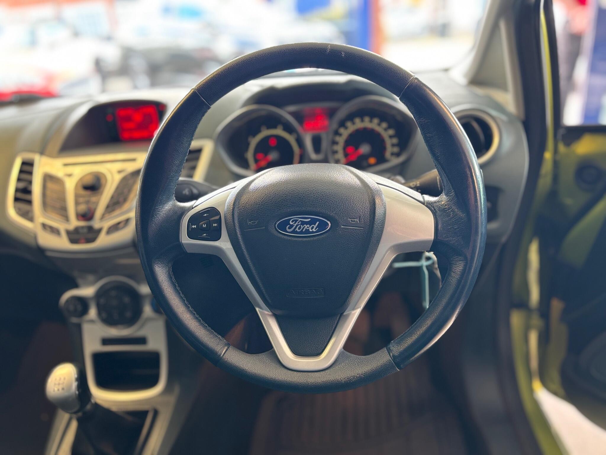 Ford Fiesta view 16