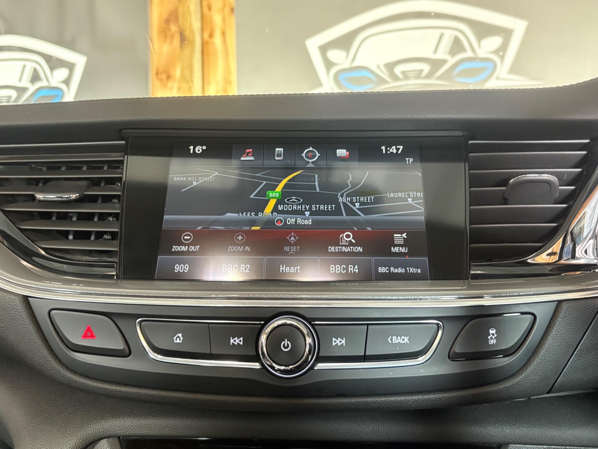 Vauxhall Insignia view 22