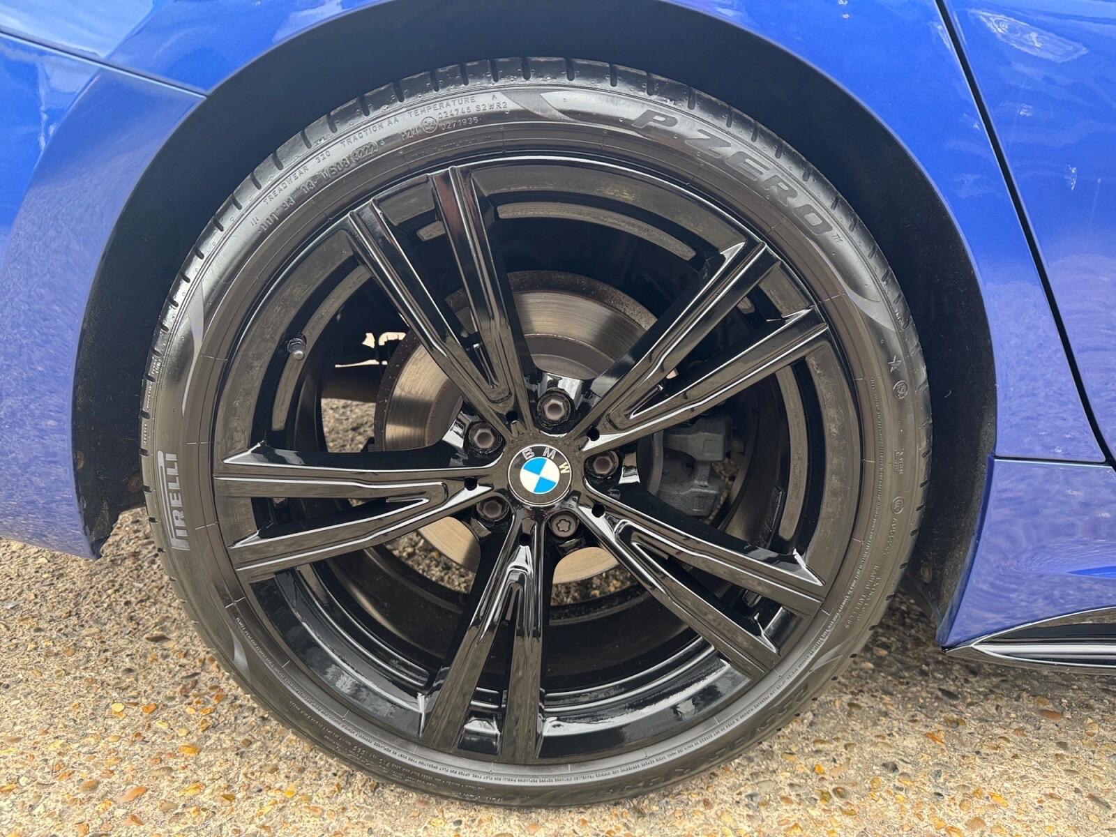 BMW 3 Series view 39