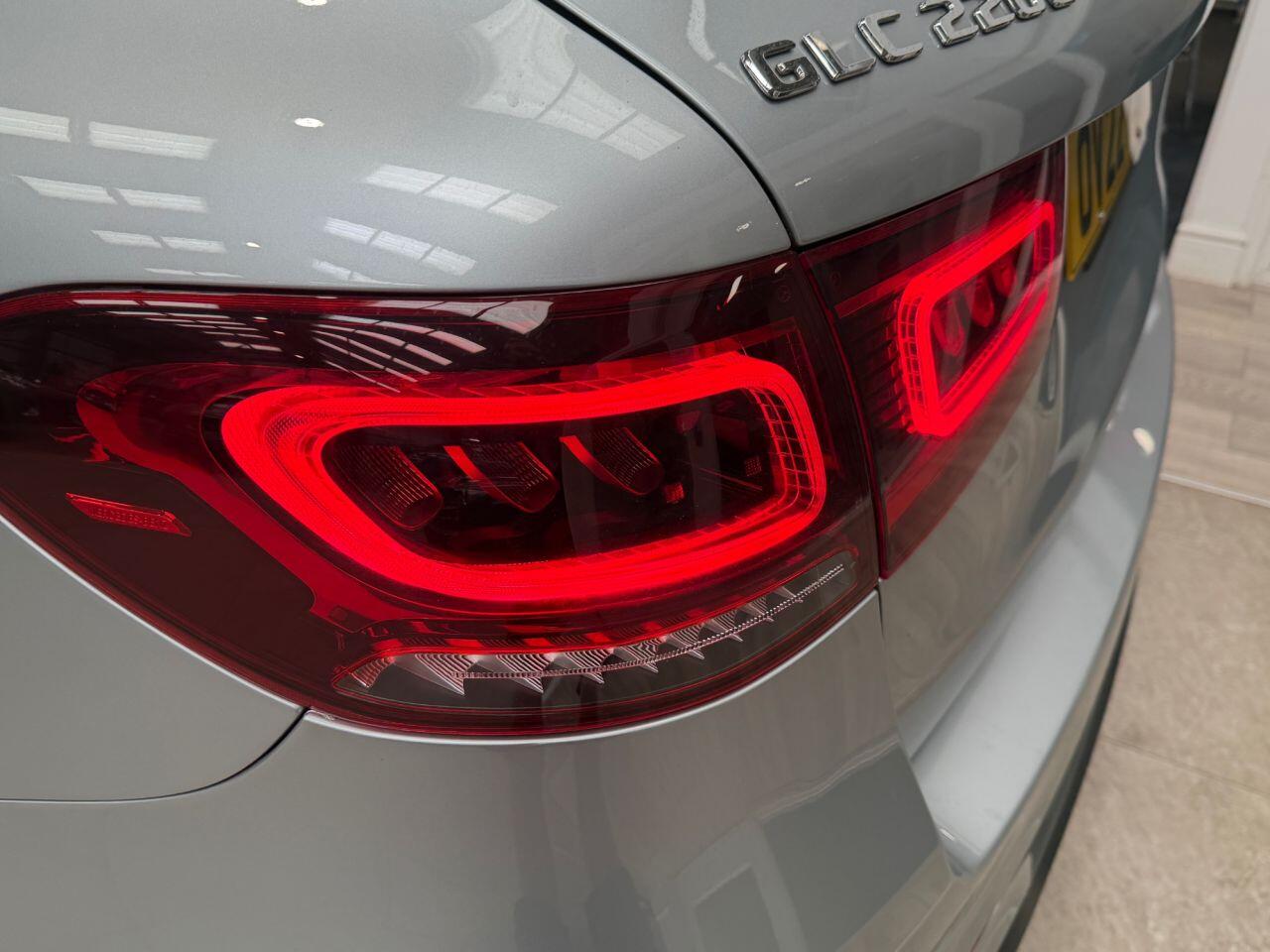 Mercedes-Benz GLC view 31