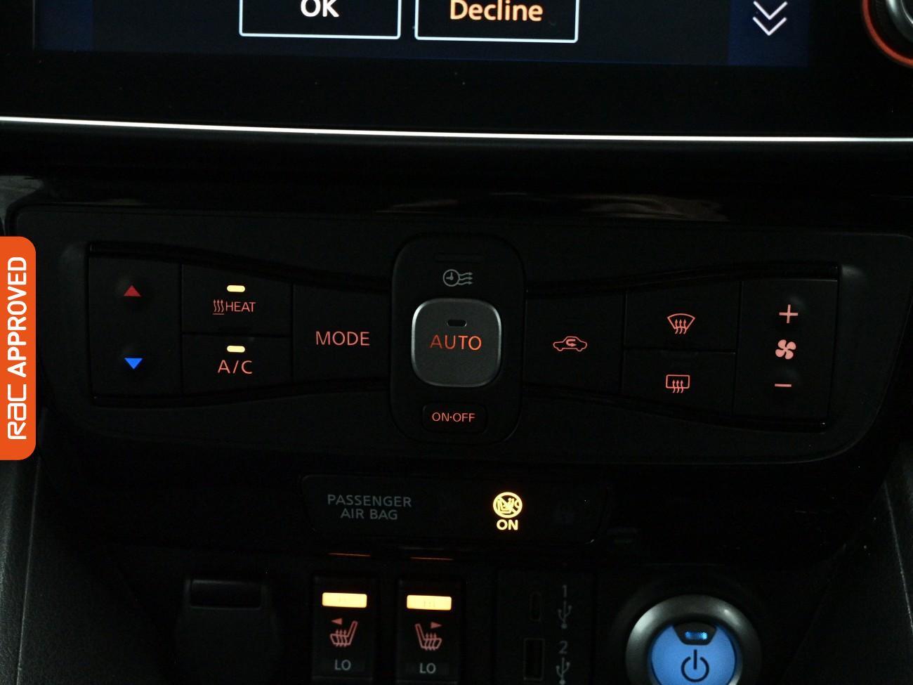 Nissan Leaf view 18
