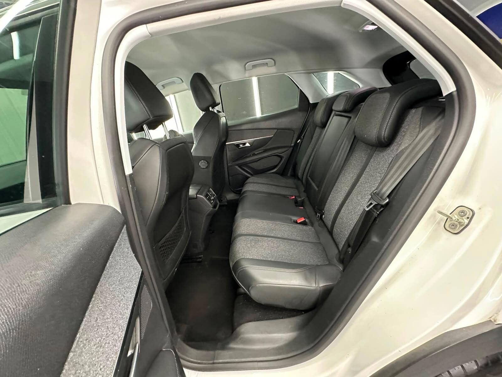 Peugeot 3008 view 28