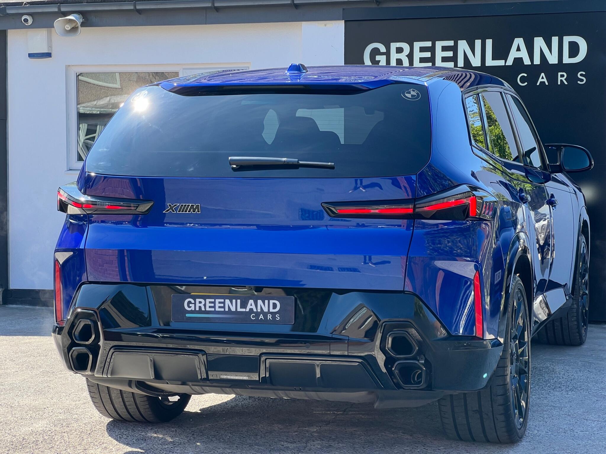 BMW XM view 27