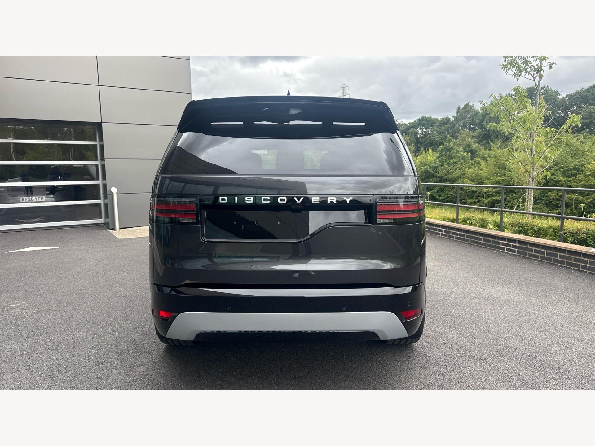 Land Rover Discovery view 12