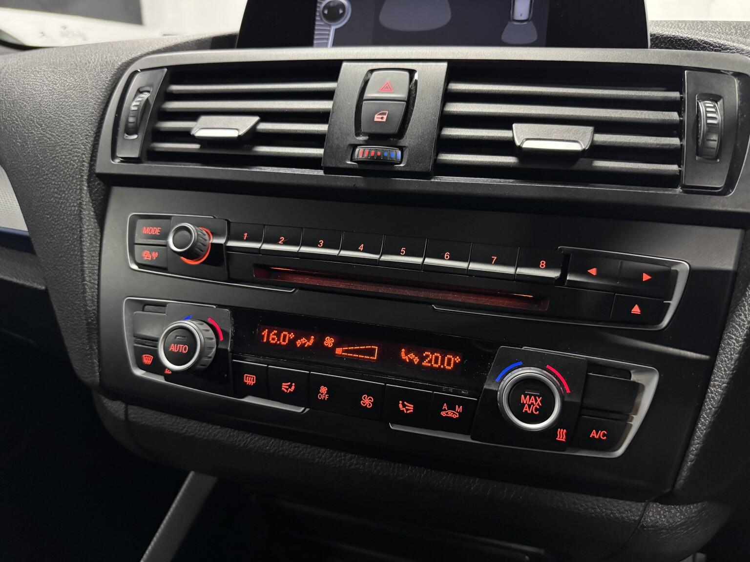 BMW 1 Series view 19