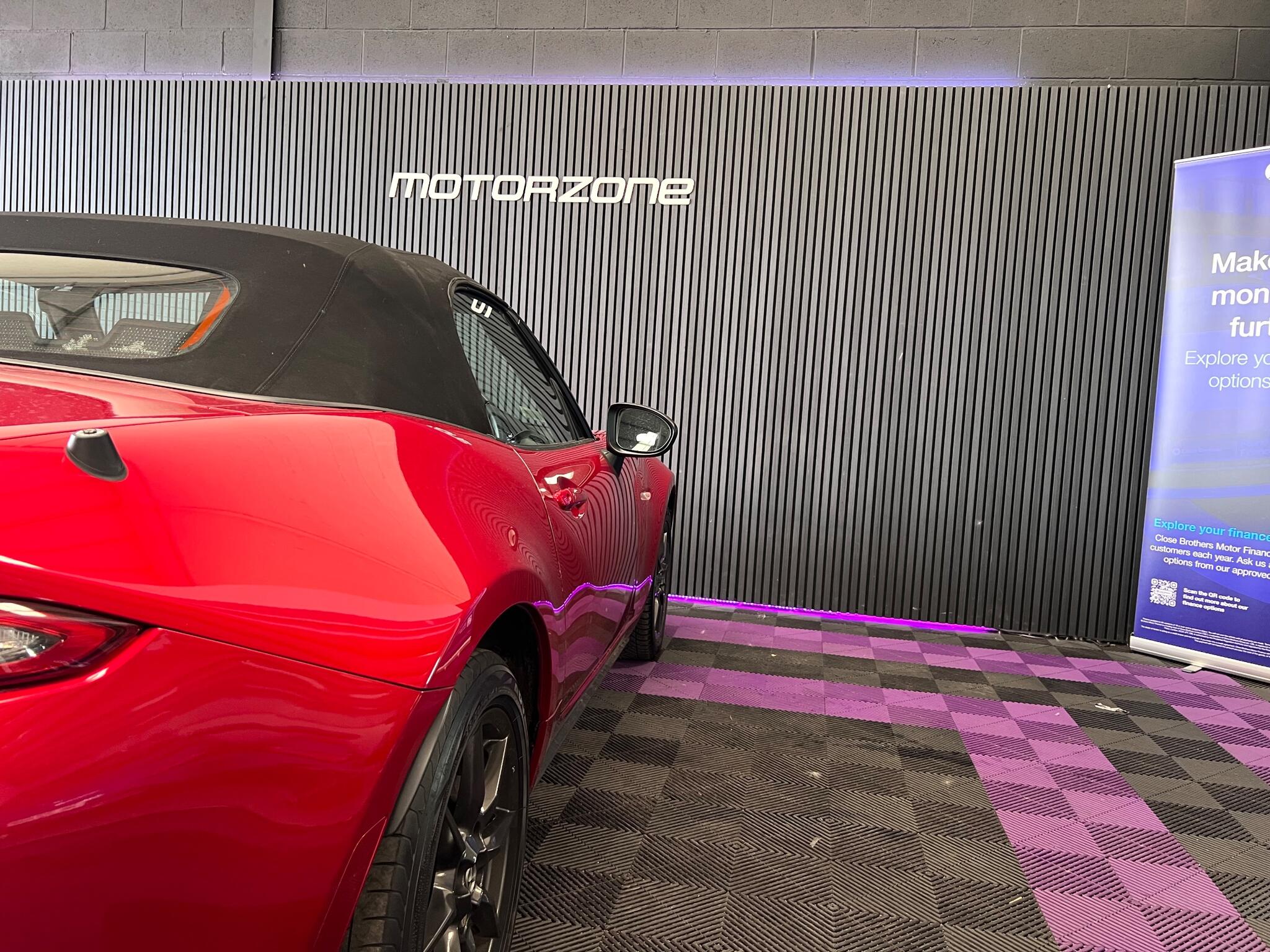 Mazda MX-5 view 45