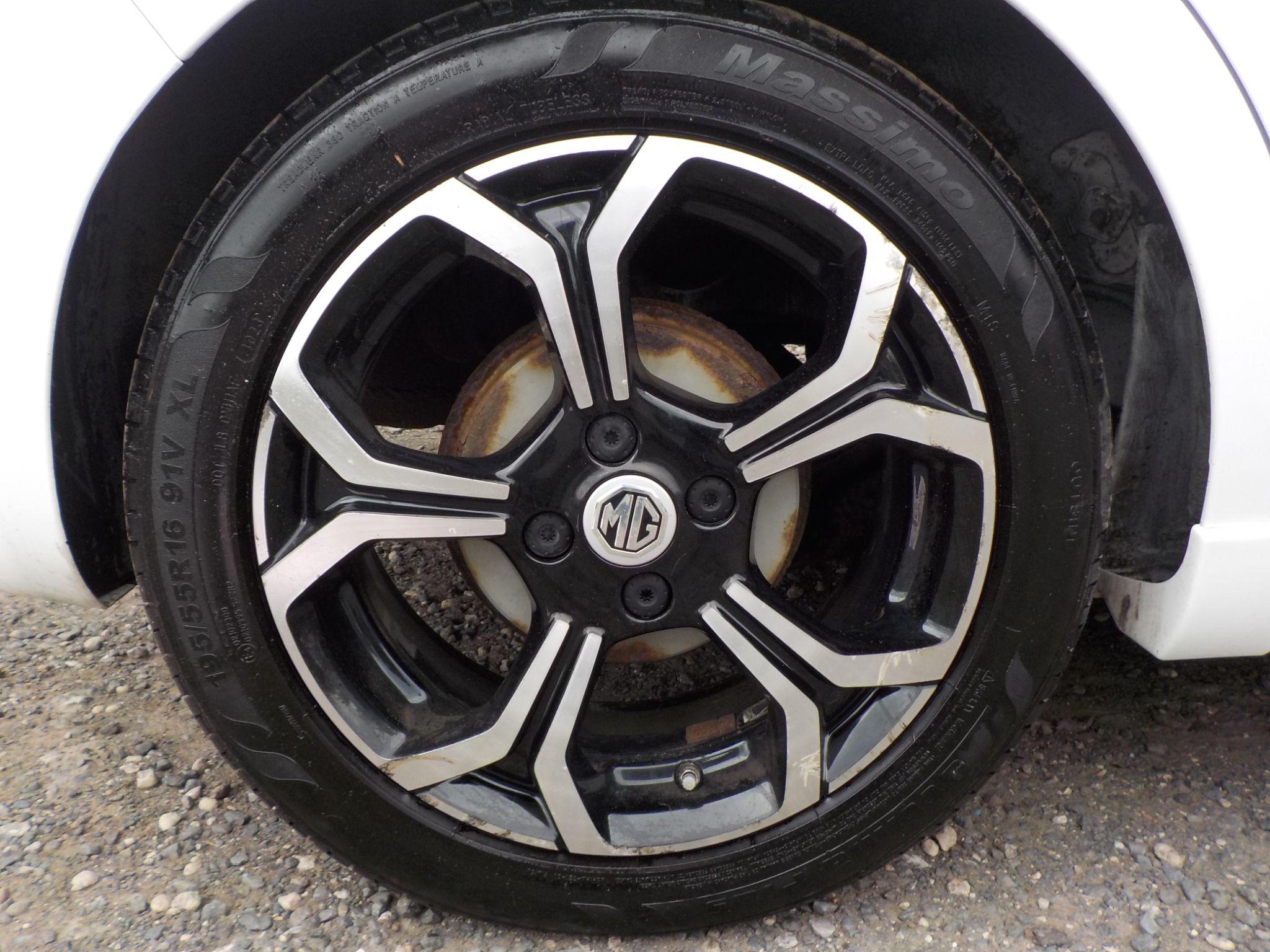 MG MG3 1.5 VTi-TECH Exclusive Euro 6 (s/s) 5dr