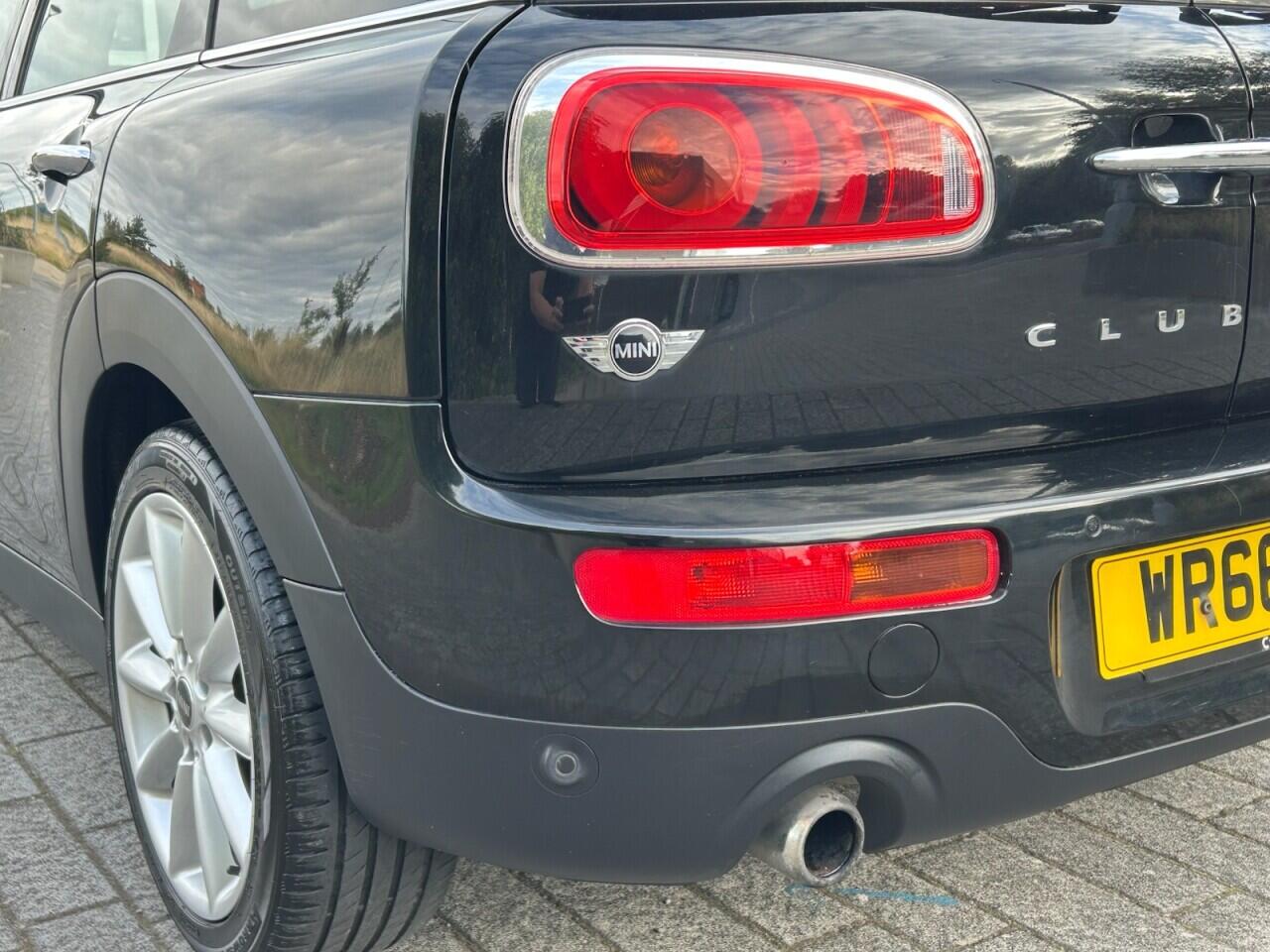 Mini Clubman view 17