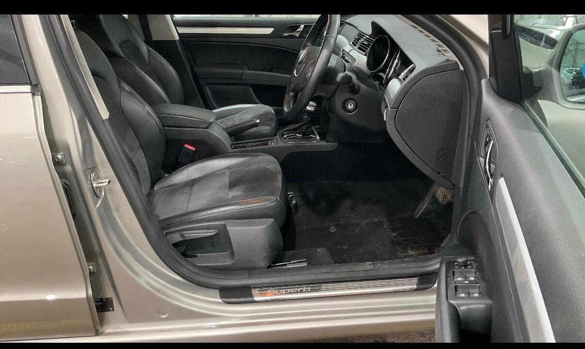 Skoda Superb view 2