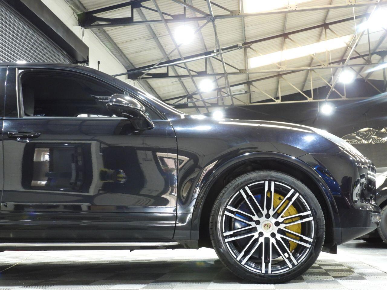 Porsche Cayenne view 2