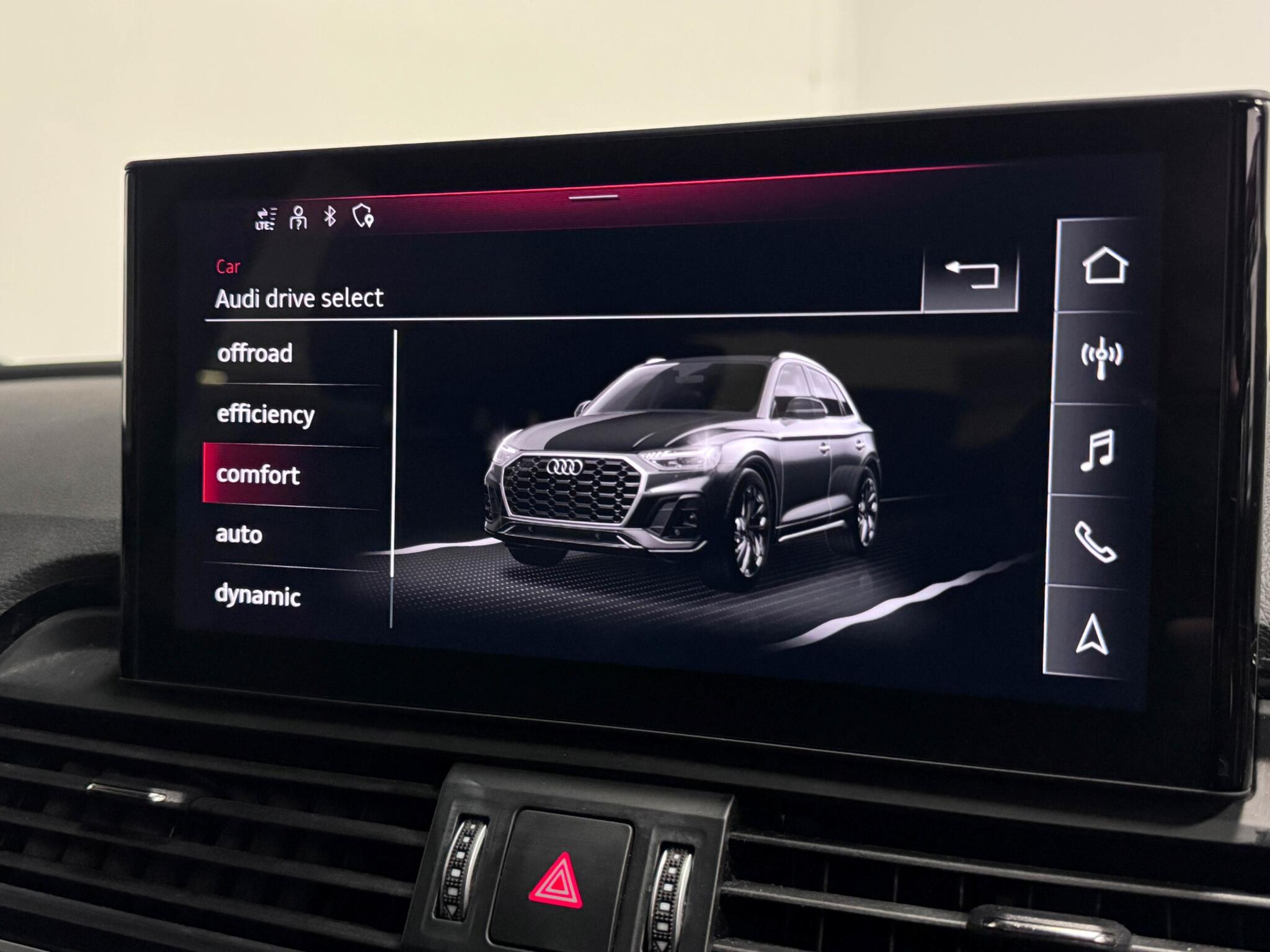 Audi Q5 view 44