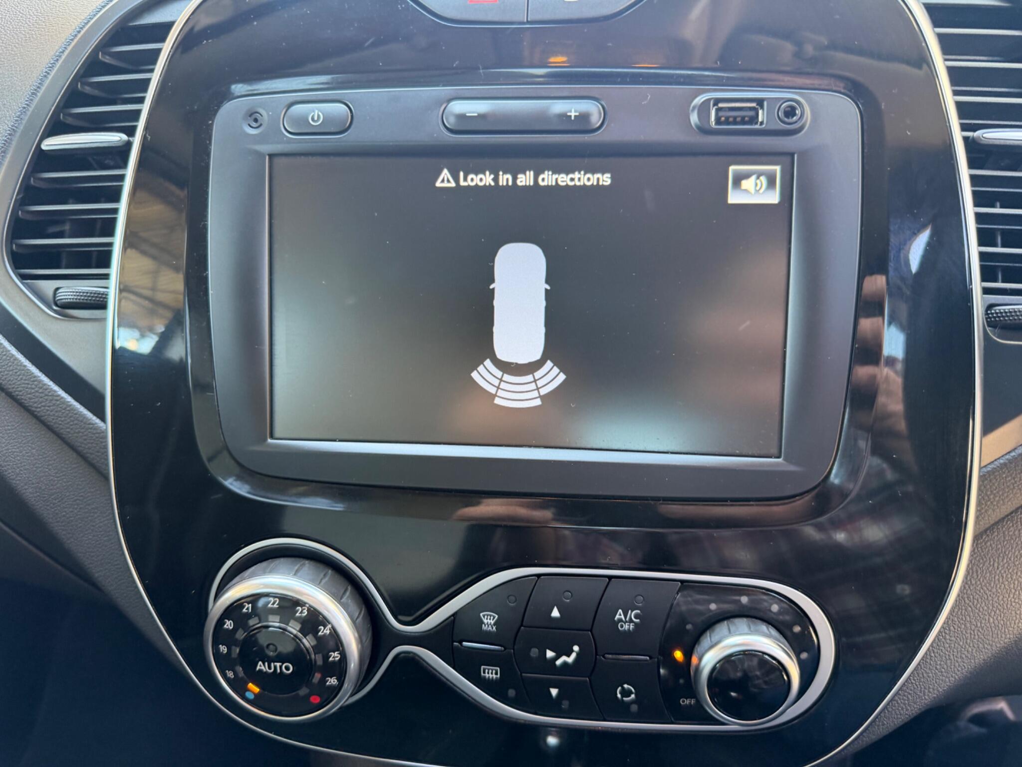 Renault Captur view 5