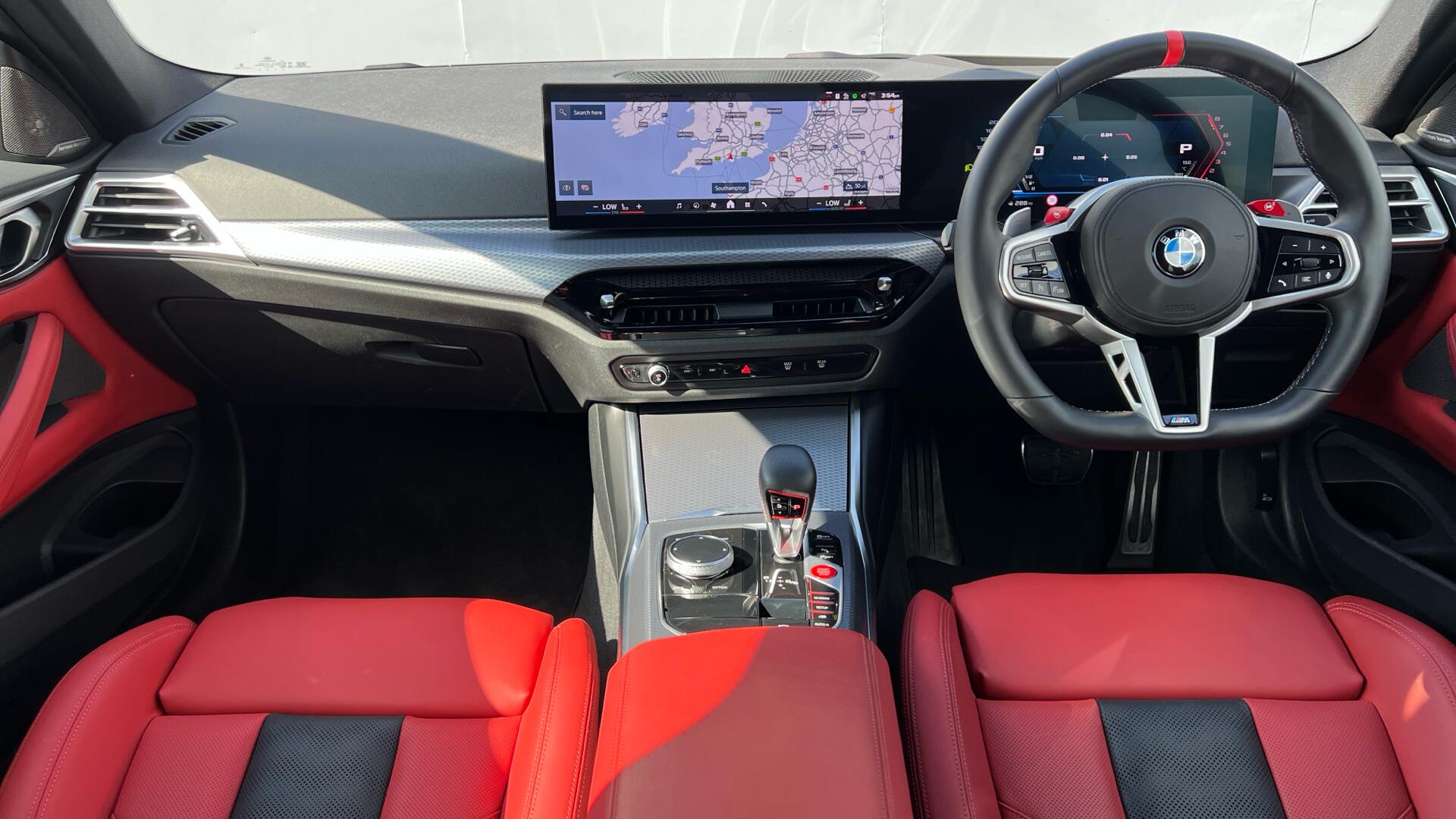 BMW M4 view 4