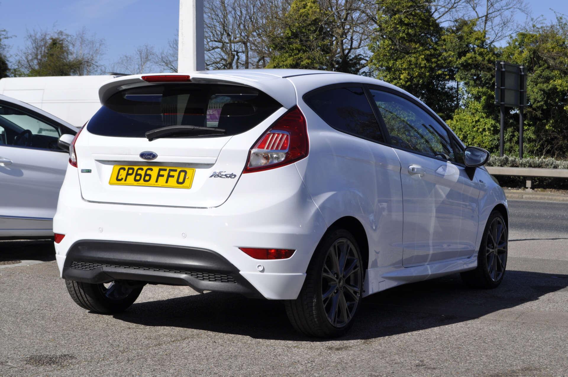 Ford Fiesta view 6