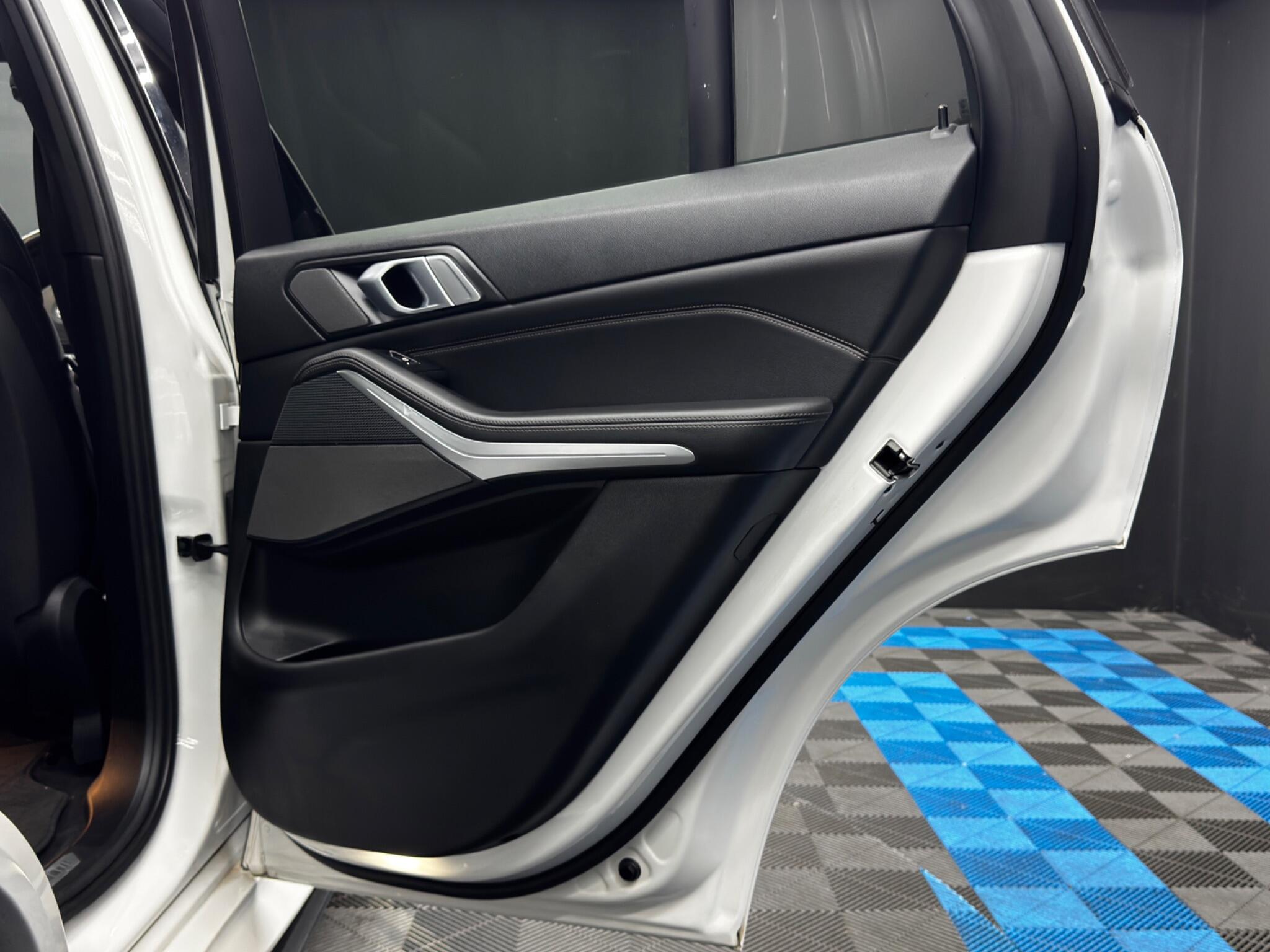 BMW X5 view 57