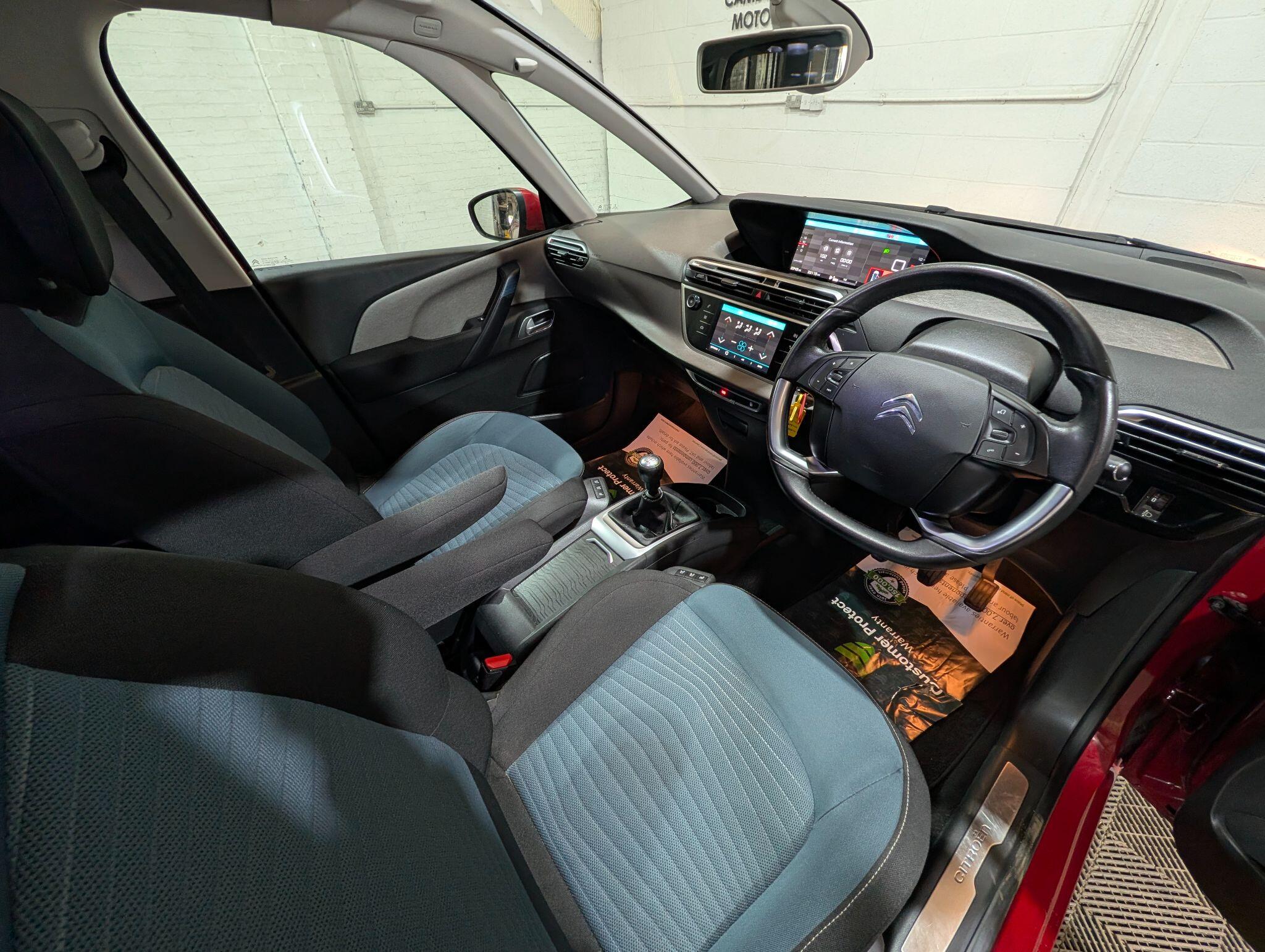 Citroen Grand C4 Picasso view 71