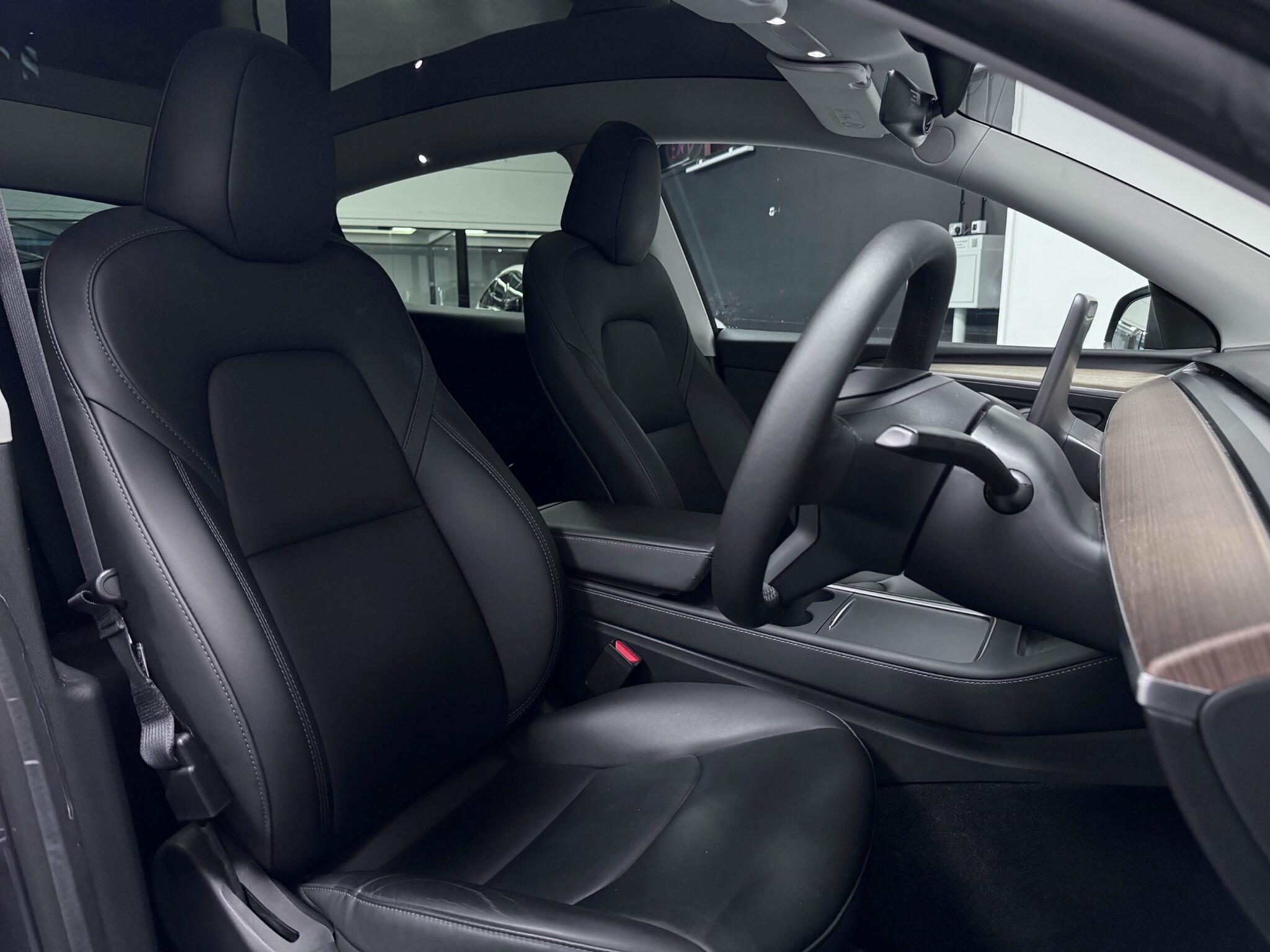 Tesla Model Y view 30