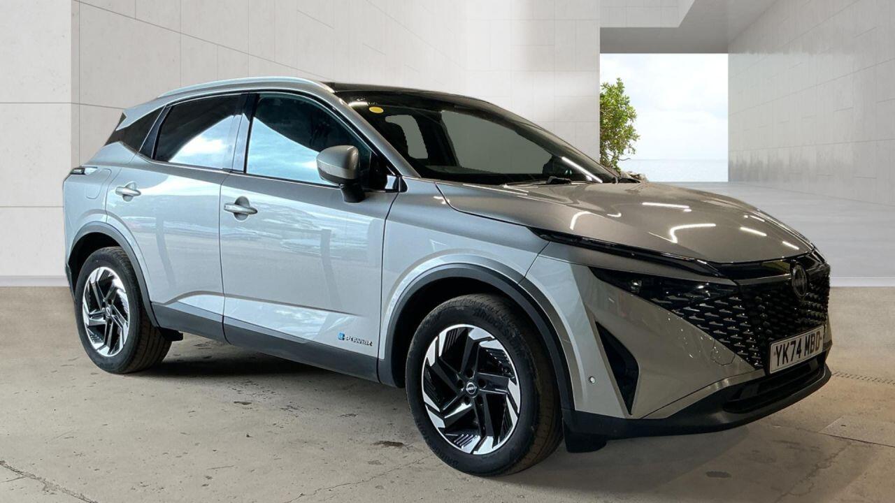 2025 Nissan Qashqai in Silver for sale