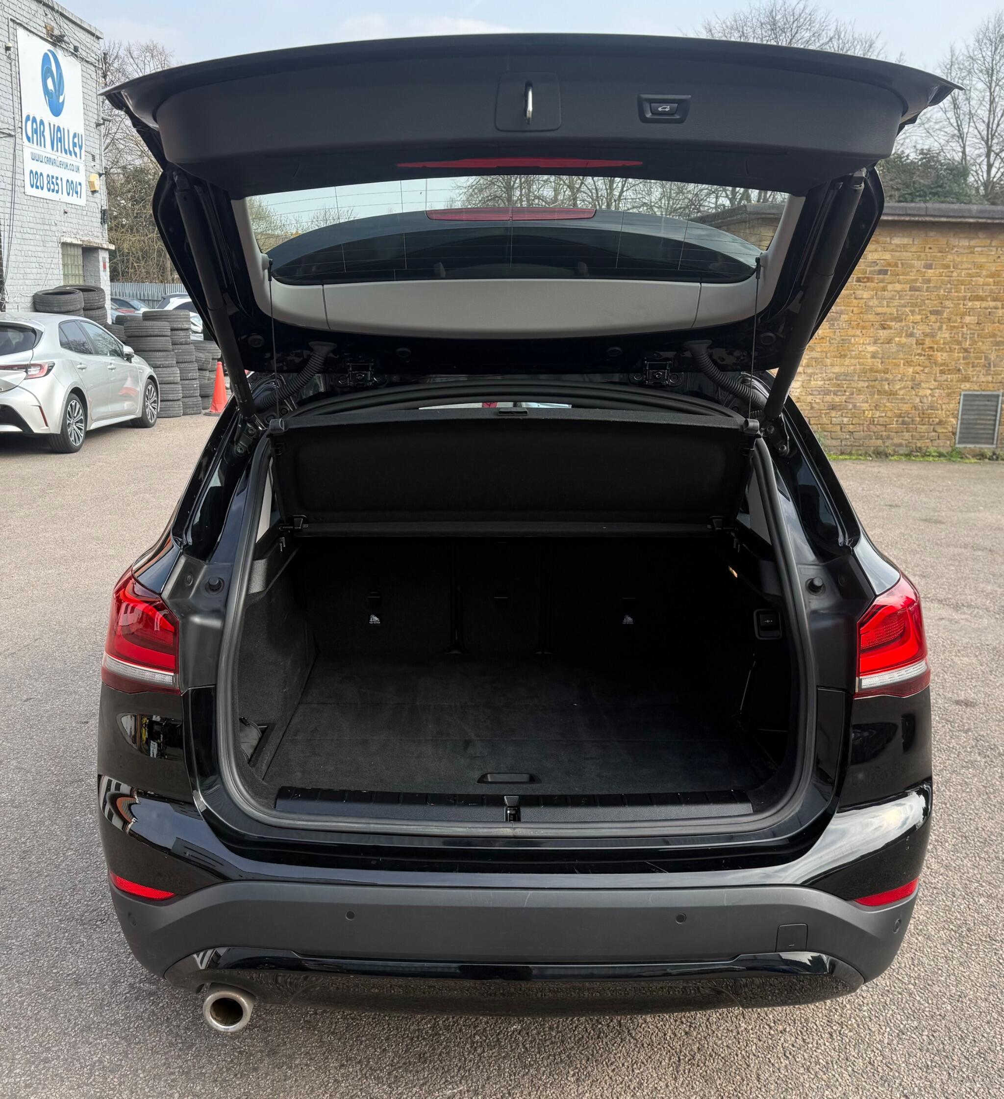BMW X1 view 25