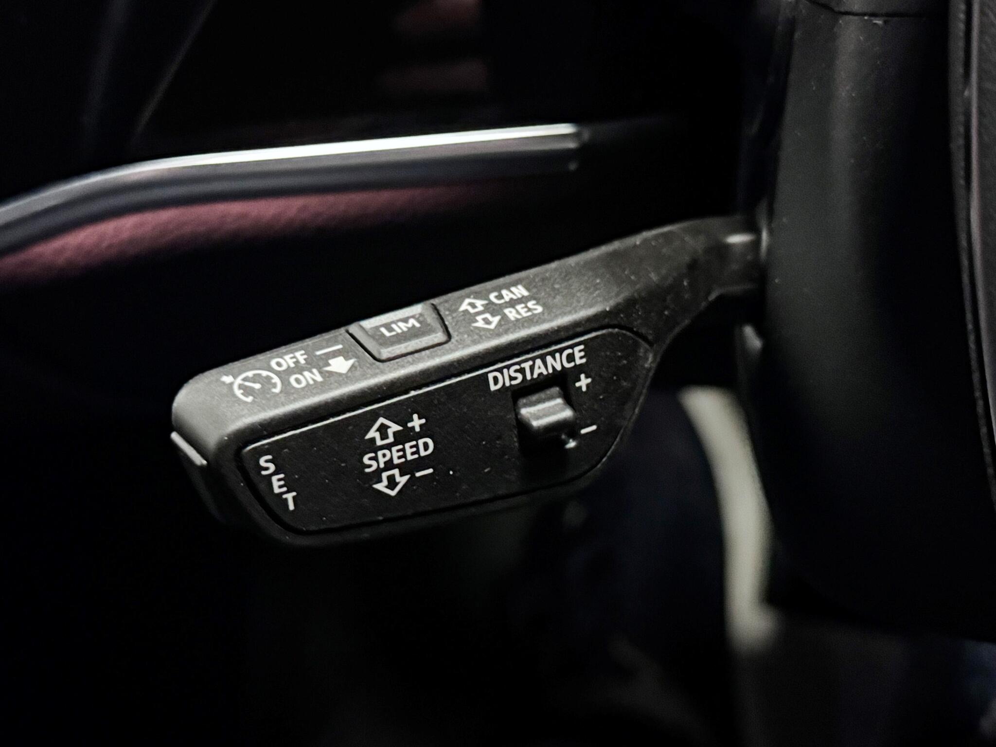 Audi A8 view 37