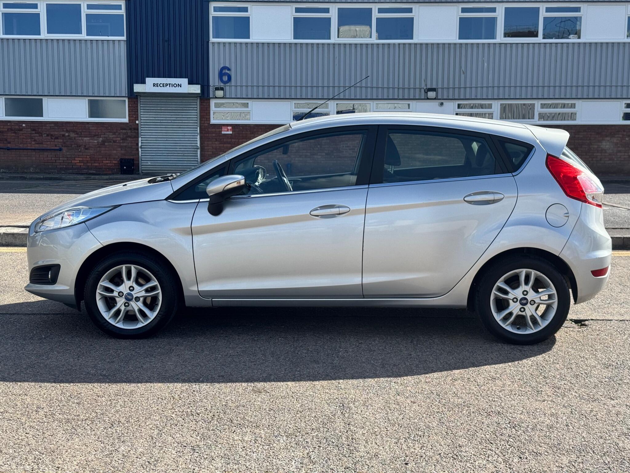 Ford Fiesta view 11