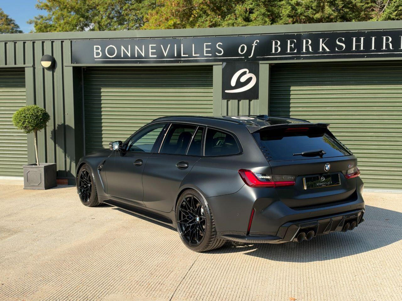BMW M3 view 3