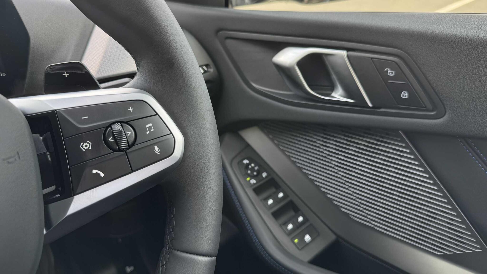 BMW 2 Series view 17