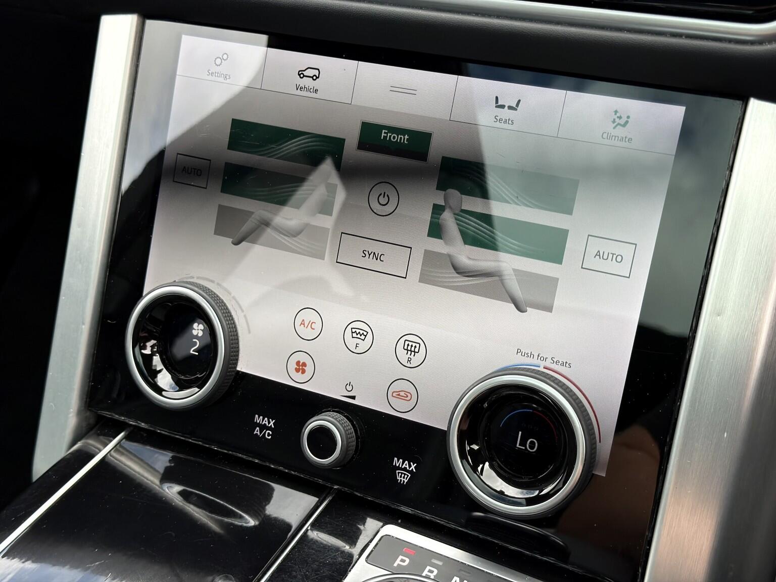 Land Rover Range Rover view 21