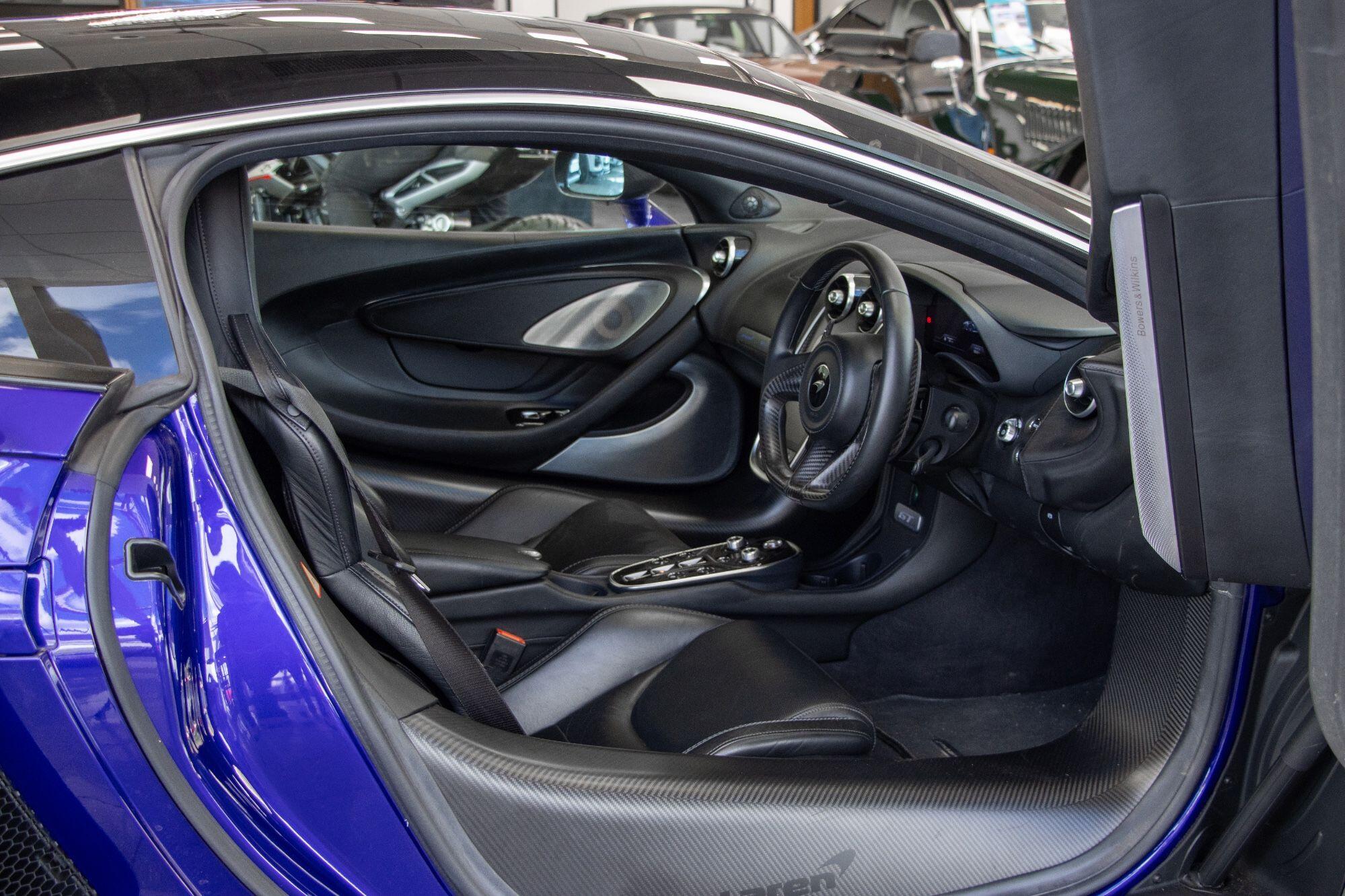 Mclaren GT view 47