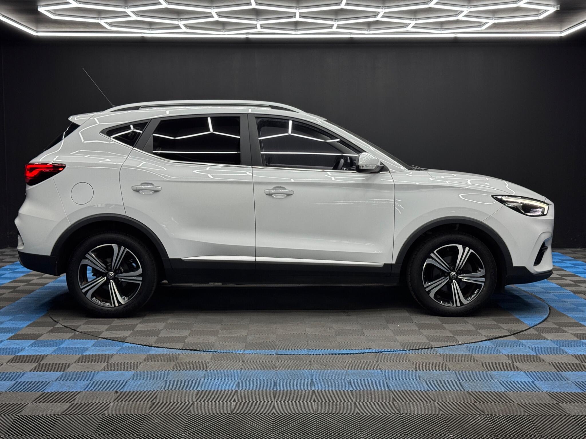 MG MG ZS view 4