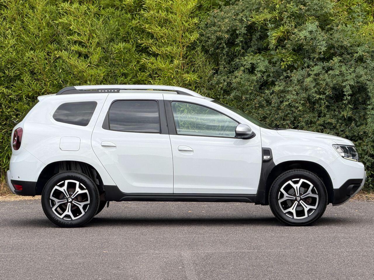 Dacia Duster view 3