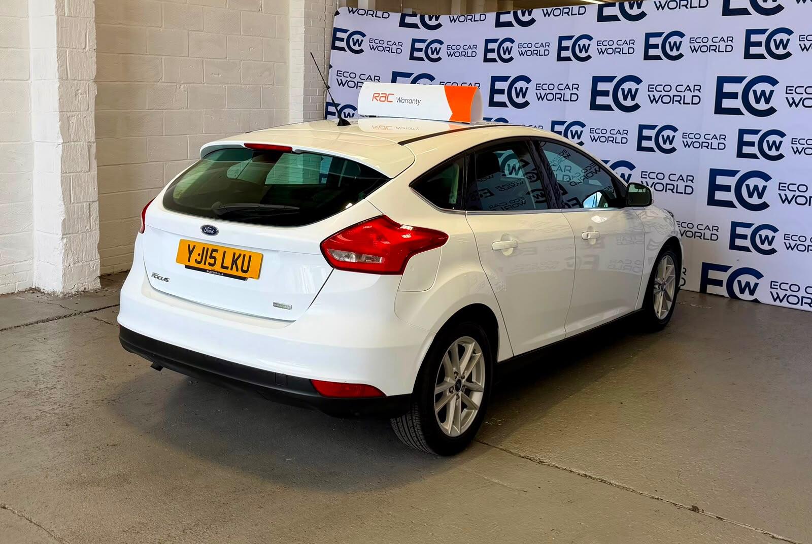 Ford Focus - photo 6
