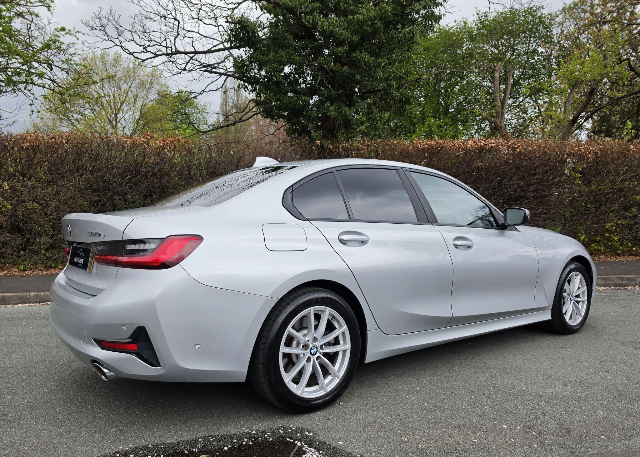 2019 BMW 3 Series 2.0 330e 12kWh SE Pro Auto Euro 6 (s/s) 4dr