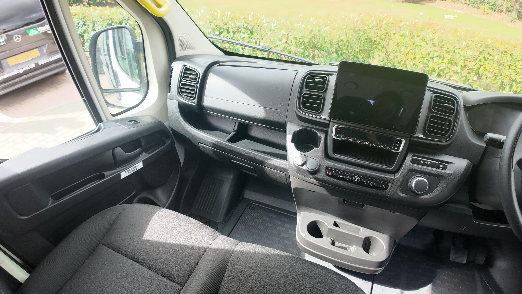 Vauxhall Movano Electric 4250 HD 110kWh Prime Auto L4 H2 5dr (11kW Charger)