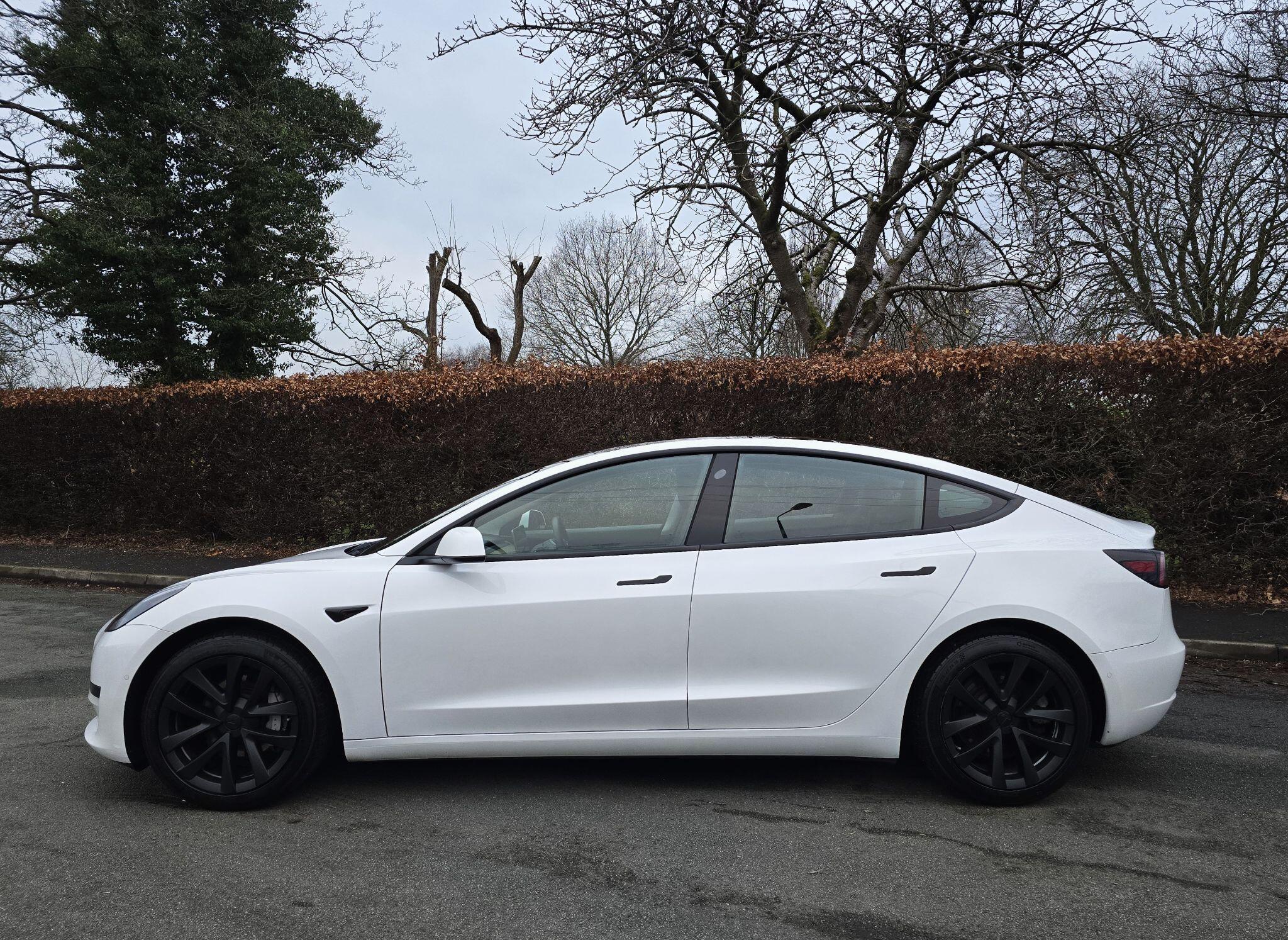 2021 Tesla Model 3 Standard Range Plus Auto RWD 4dr