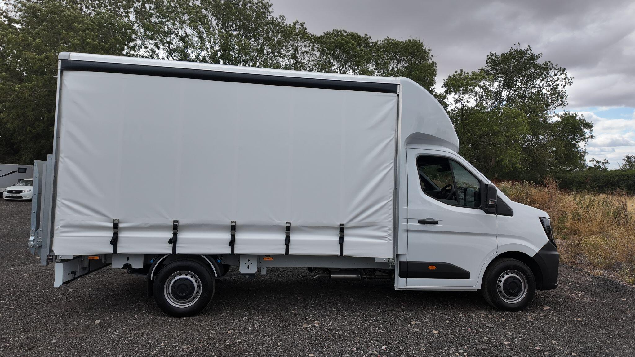 Renault Master 2.0 dCi LL35 Advance L3 H1 Euro 6 (s/s) 2dr (Tail Lift)