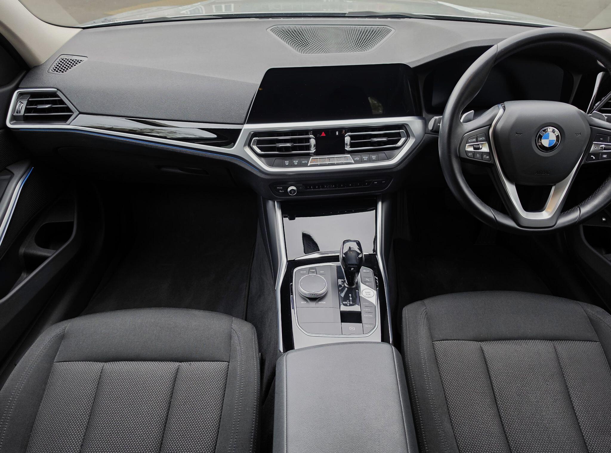 2019 BMW 3 Series 2.0 330e 12kWh SE Pro Auto Euro 6 (s/s) 4dr