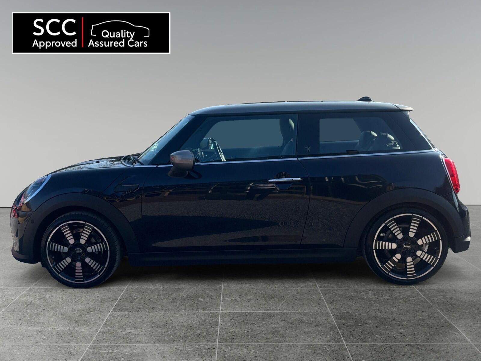 2023 MINI Hatch 1.5 Cooper Exclusive Steptronic Euro 6 (s/s) 3dr