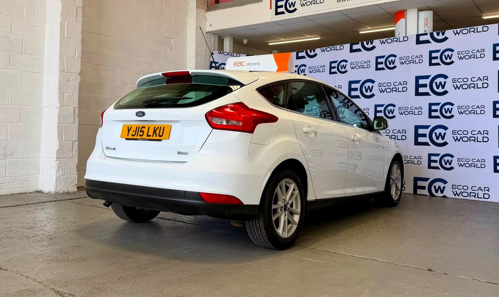 Ford Focus - photo 16