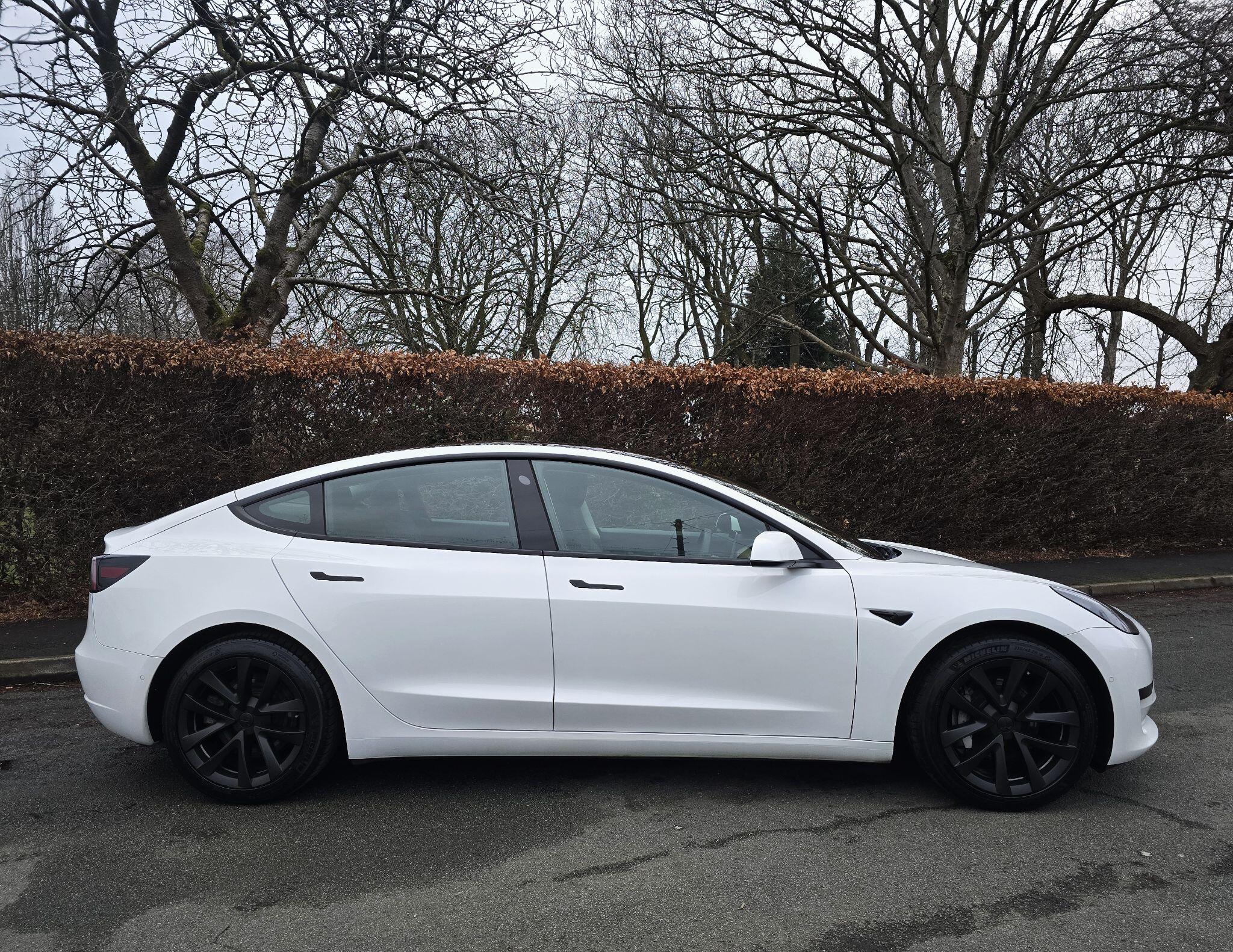 2021 Tesla Model 3 Standard Range Plus Auto RWD 4dr