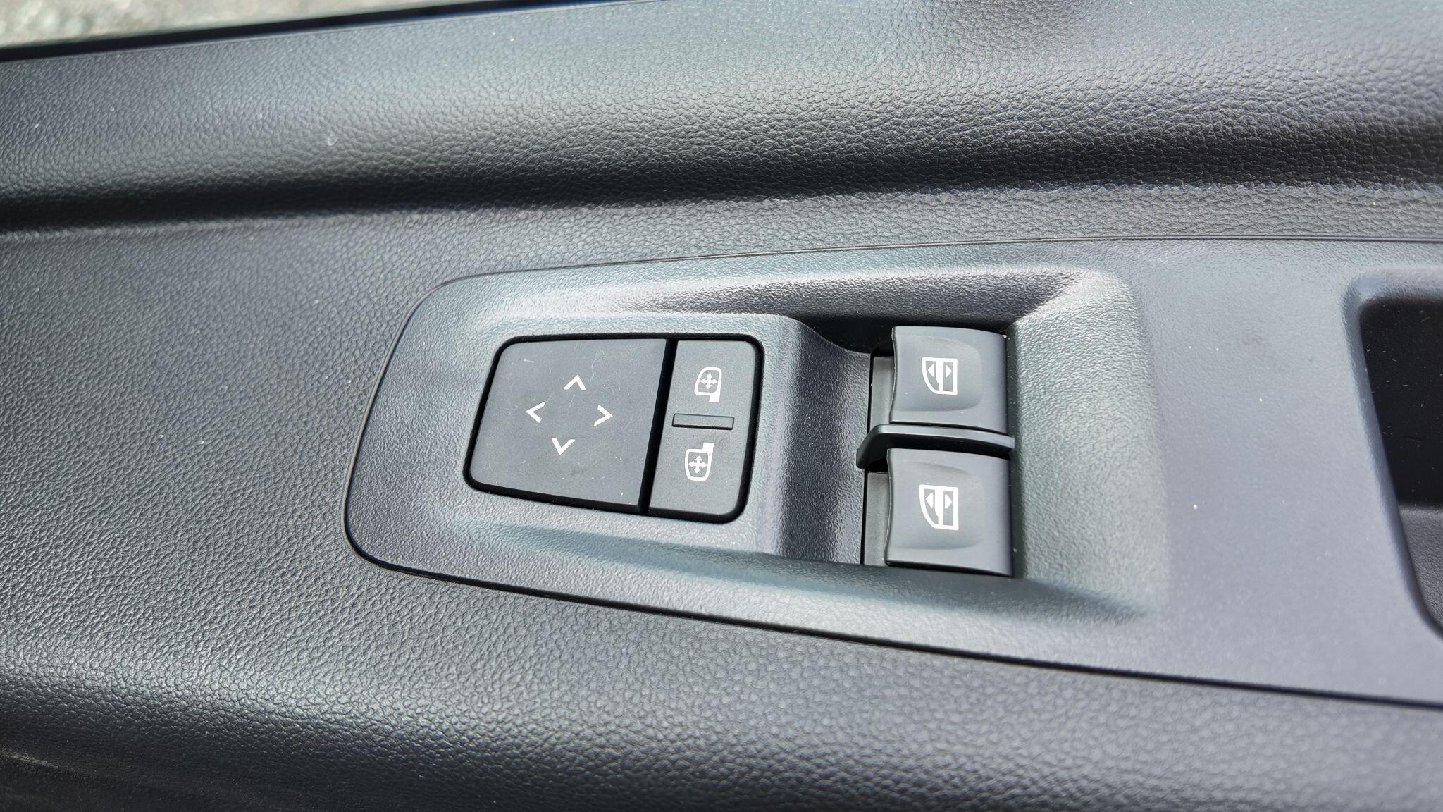 Nissan Interstar 2.0 dCi 35 Acenta L2 Euro 6 (s/s) 2dr