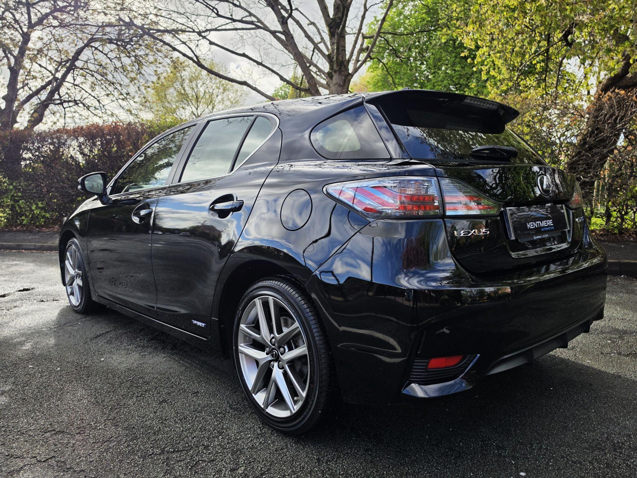 2017 Lexus CT 1.8 200h Executive Edition CVT Euro 6 (s/s) 5dr