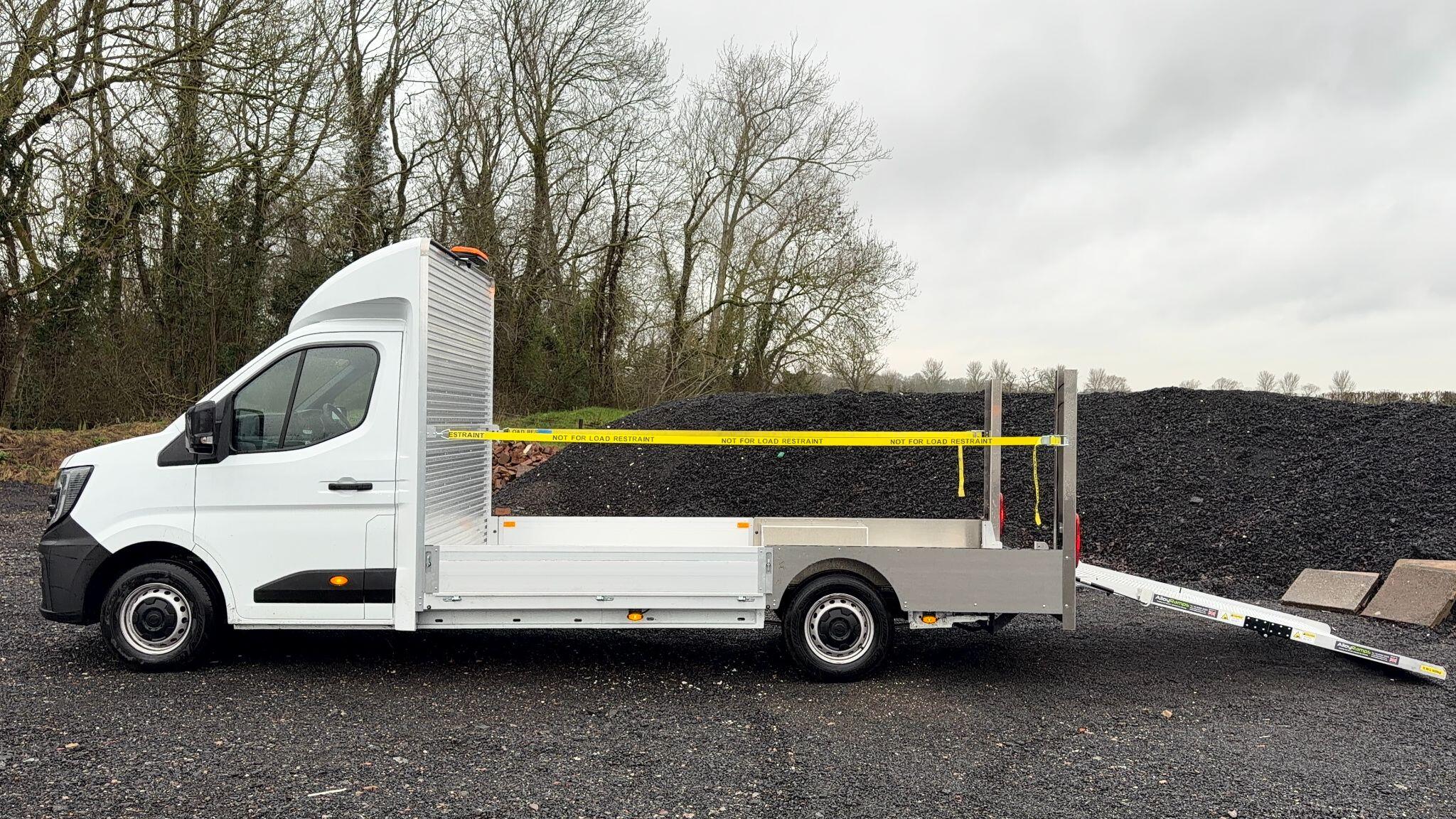 Nissan Interstar 2.0 dCi 35 Acenta Platform Cab L3 Euro 6 (s/s) 2dr