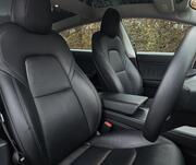 2021 Tesla Model 3 Standard Range Plus Auto RWD 4dr - Image 27