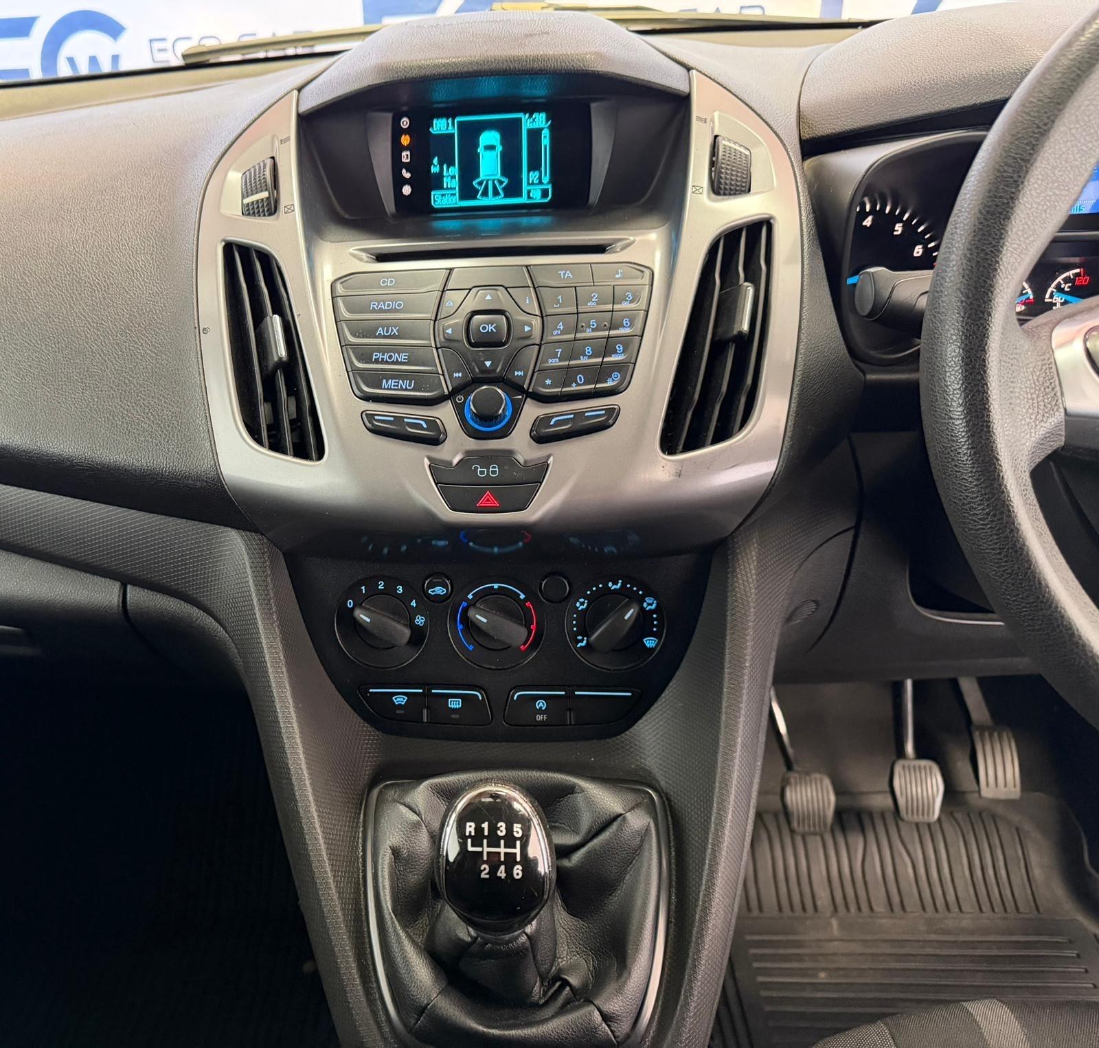 Ford Transit Connect - photo 23