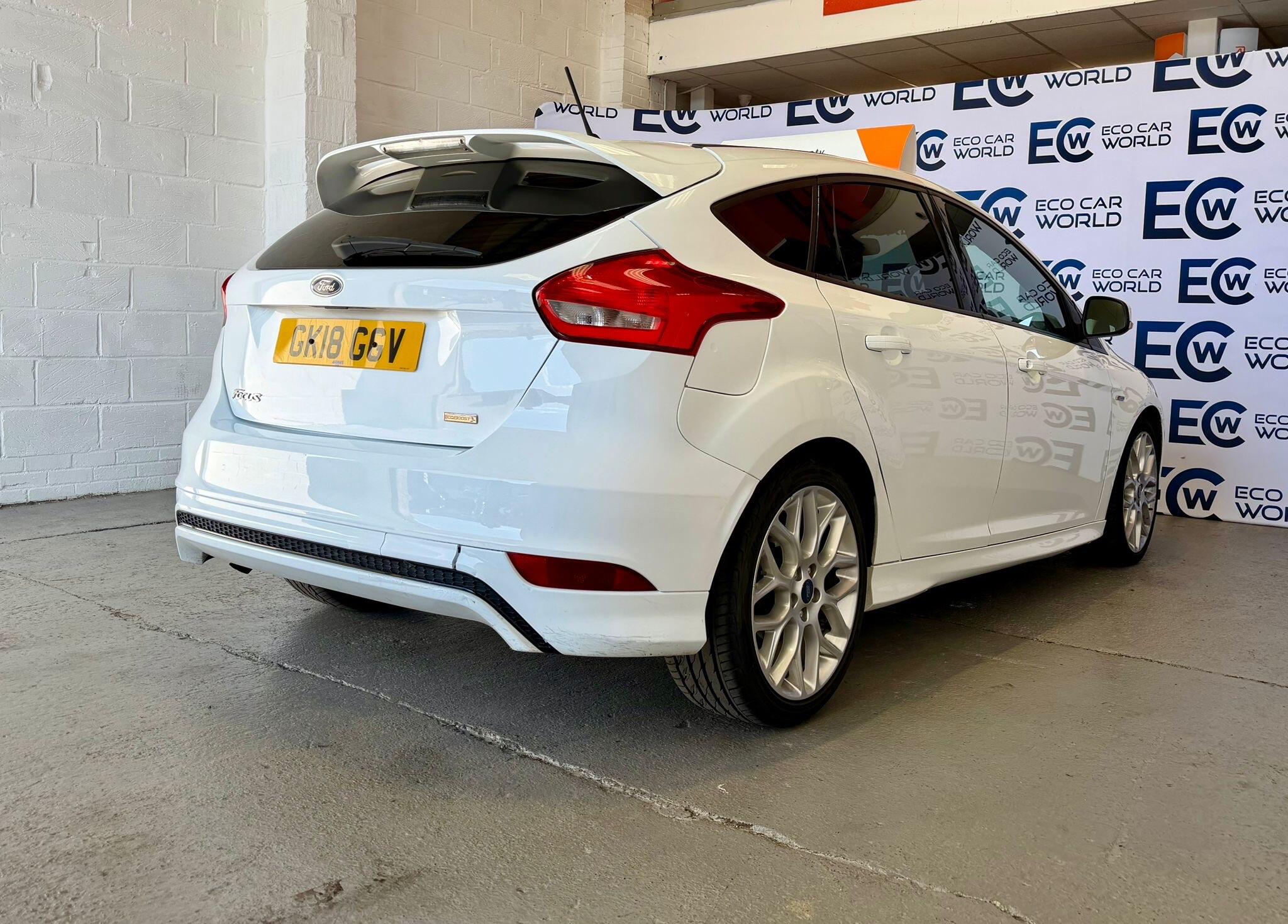 Ford Focus - photo 7