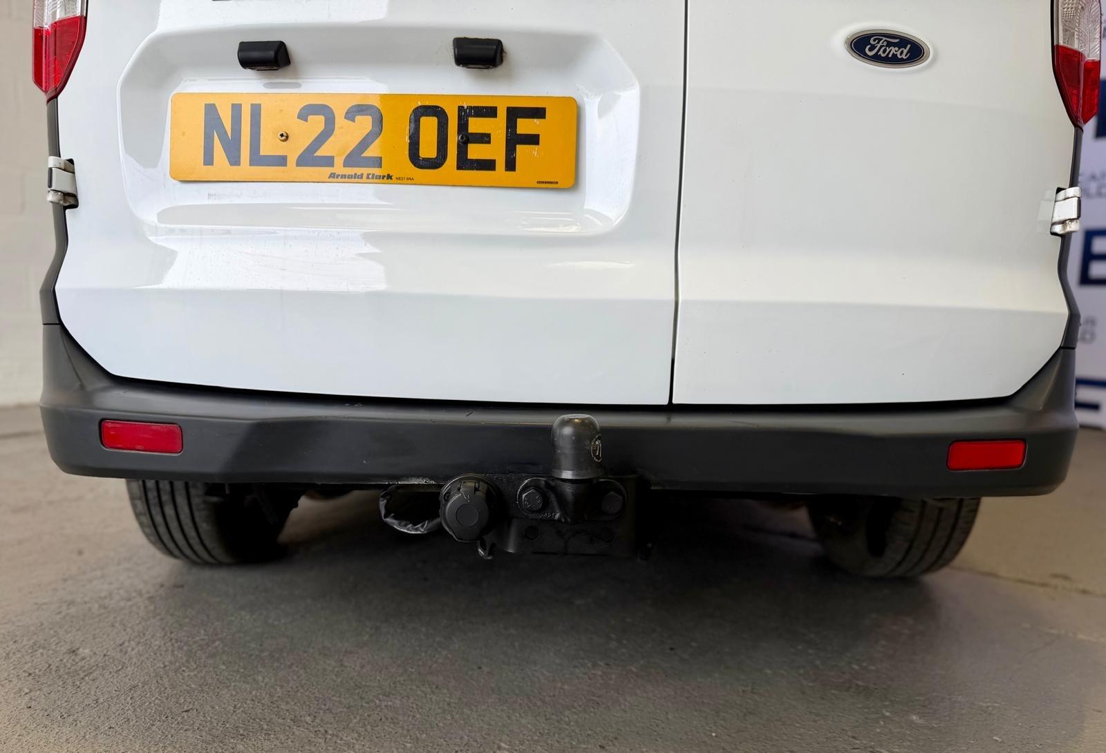 Ford Transit Courier - photo 18